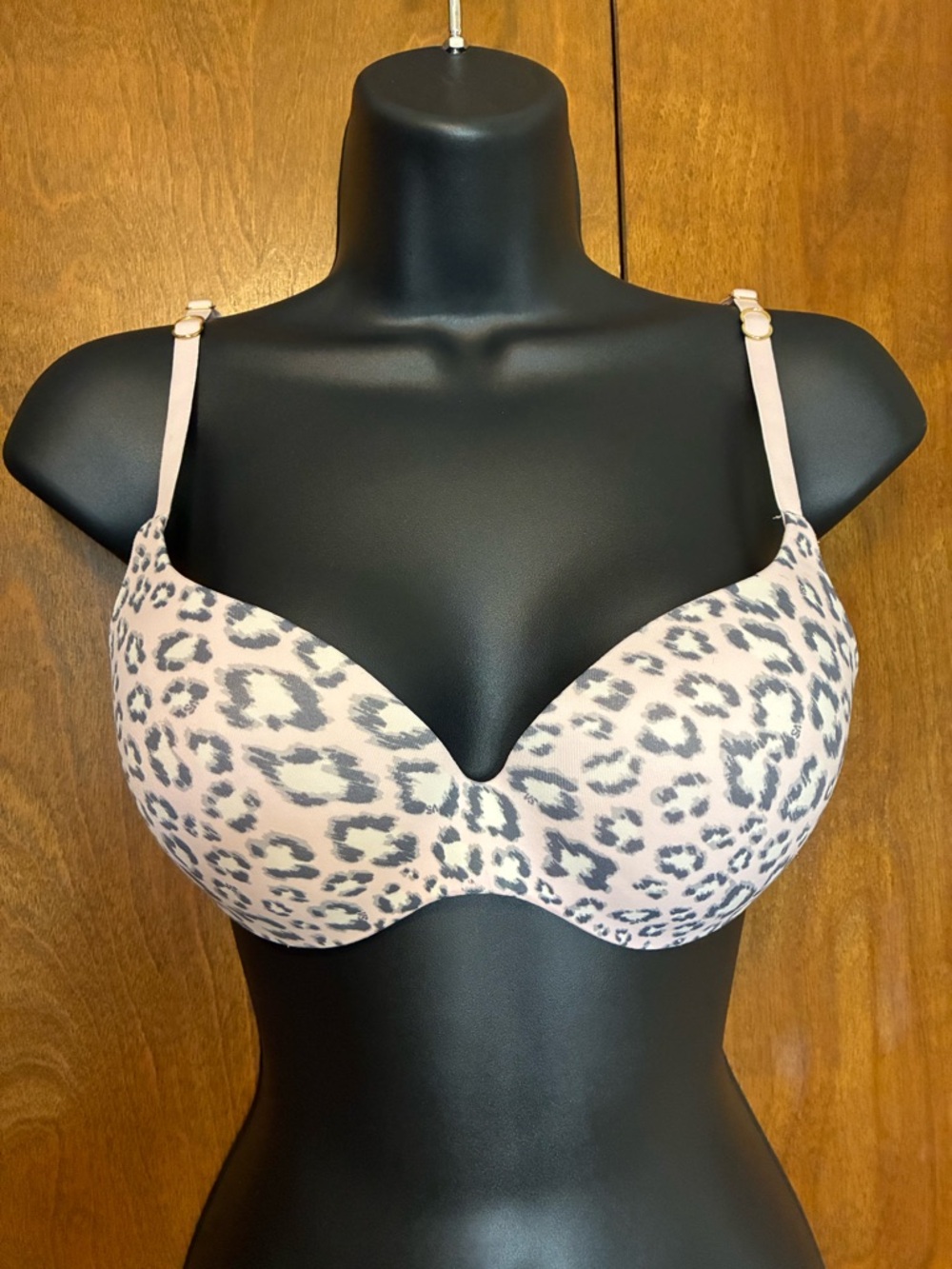 Victoria's Secret Incredible Perfect Shape Pink Leopard Push-Up Bra 32C